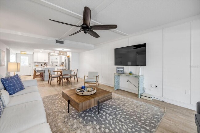 Building Photo - 2100 N Peninsula Ave