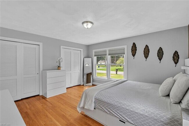 Building Photo - 5800 Barberry Ln