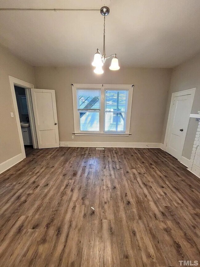 Building Photo - Gorgeous One Bedroom Home Coming soon!