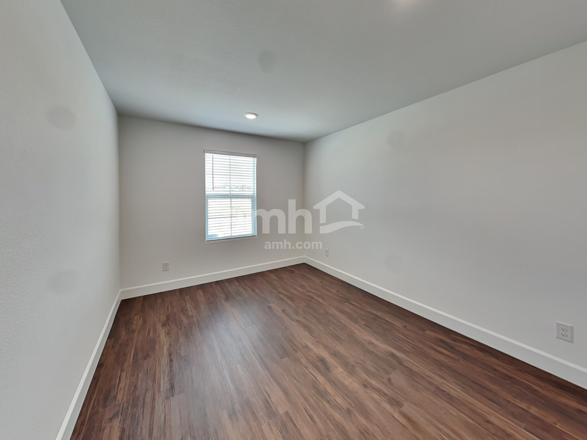 Building Photo - 134 Charmante Tulip Lane