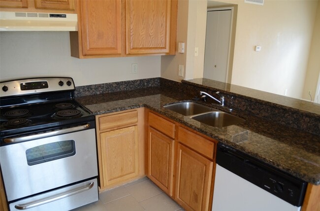 Building Photo - 17506 Bullis Gap Dr