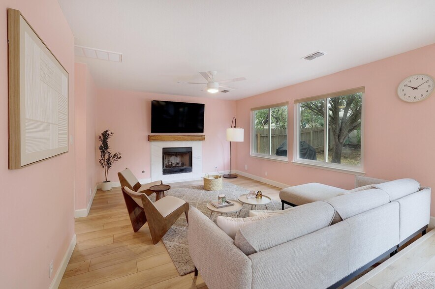 Building Photo - 2206 Rick Whinery Dr