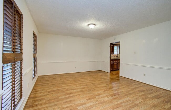 Building Photo - 12910 Kathy Ln