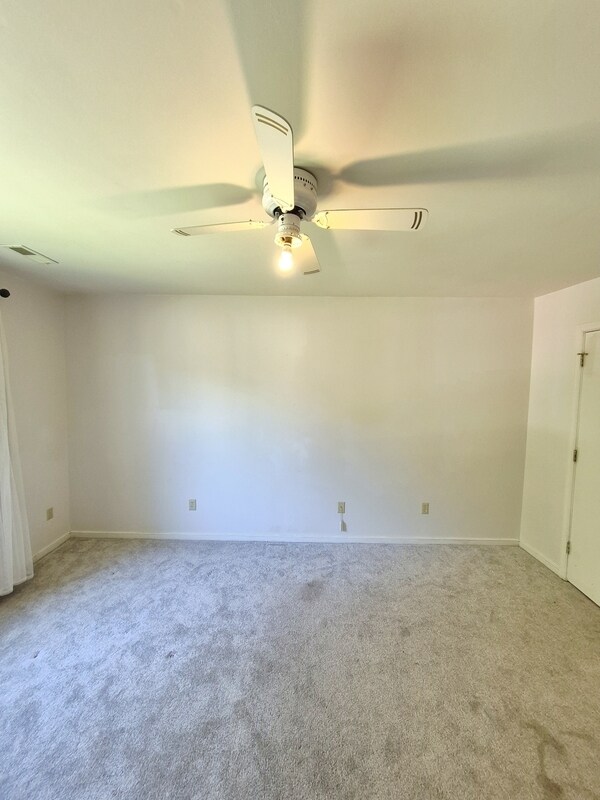 Building Photo - 9019 Double Tree Ln