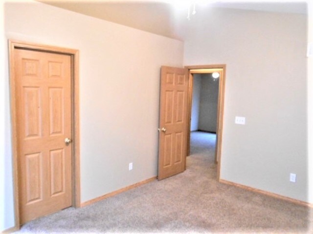 Building Photo - 9200 Strawser St