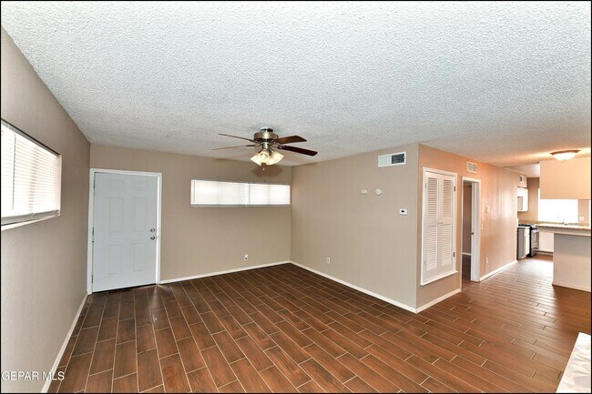Building Photo - 3125 Hamilton Ave
