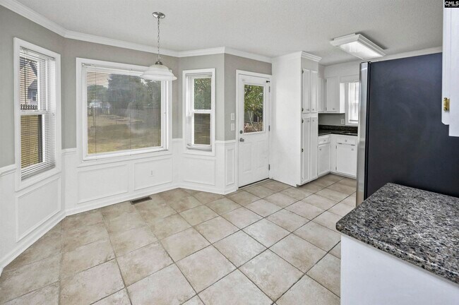 Building Photo - 133 Wildflower Ln