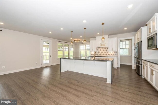 Building Photo - 6251 Walleye Pl