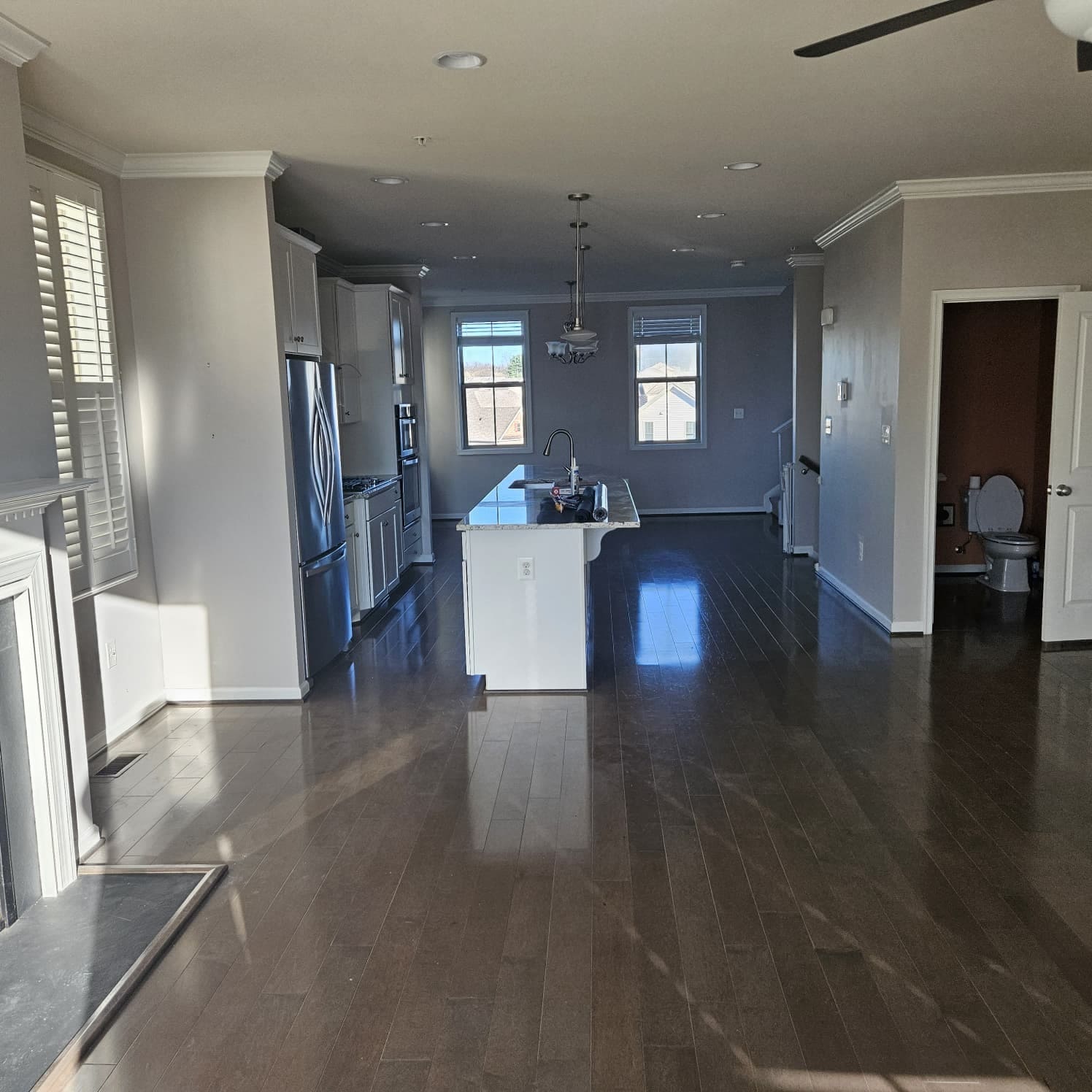 1st floor - 4380 Shamrock Dr