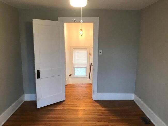 Building Photo - 487 Withington St