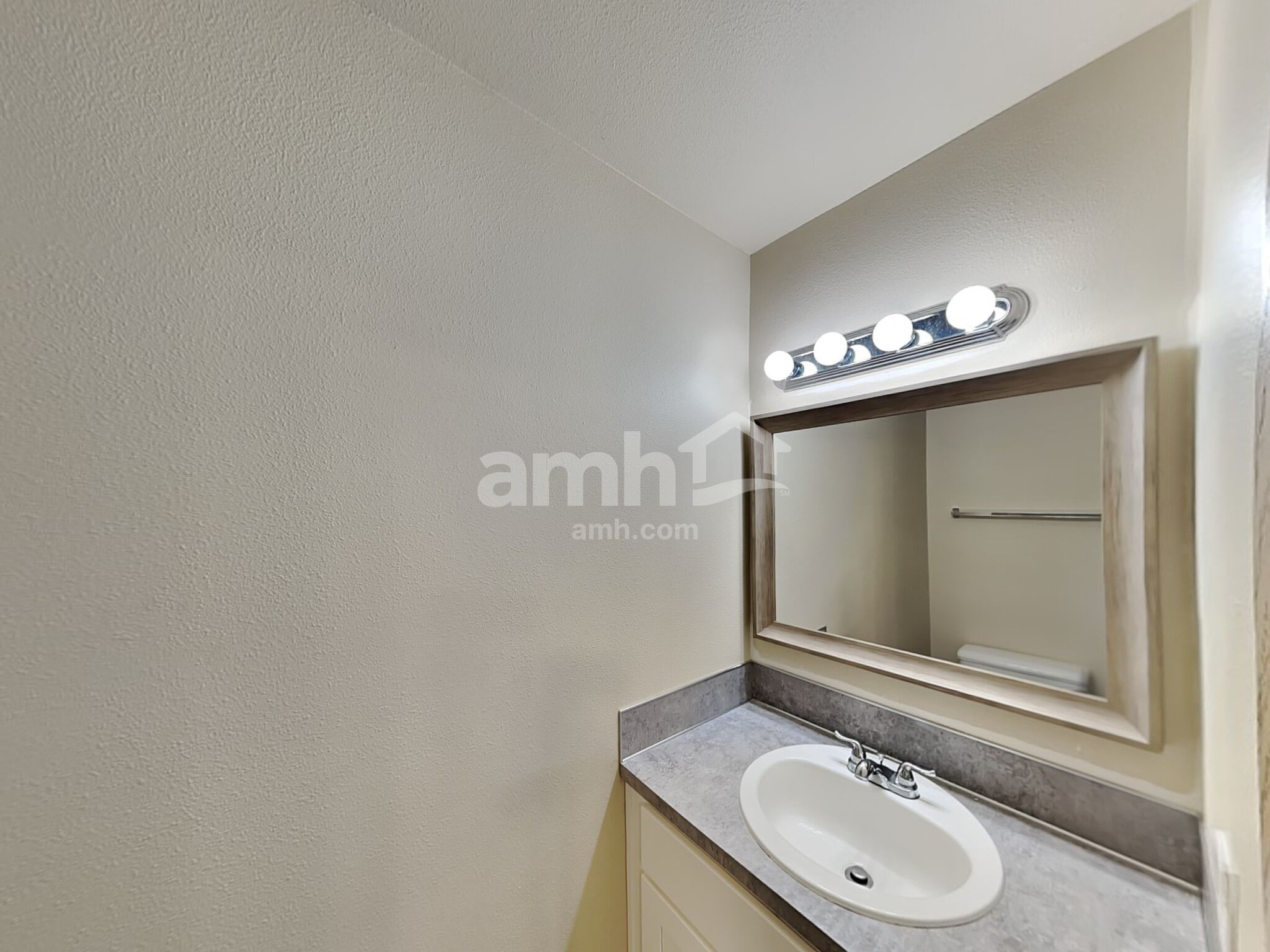 Building Photo - 16966 SW Steele Way