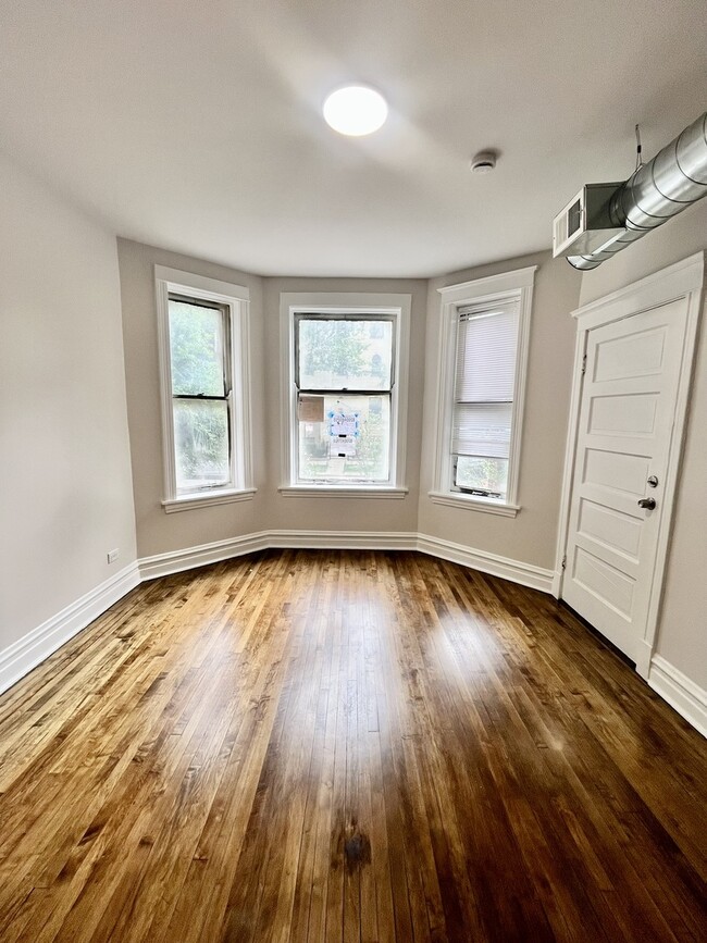Building Photo - 2636 W 23rd St