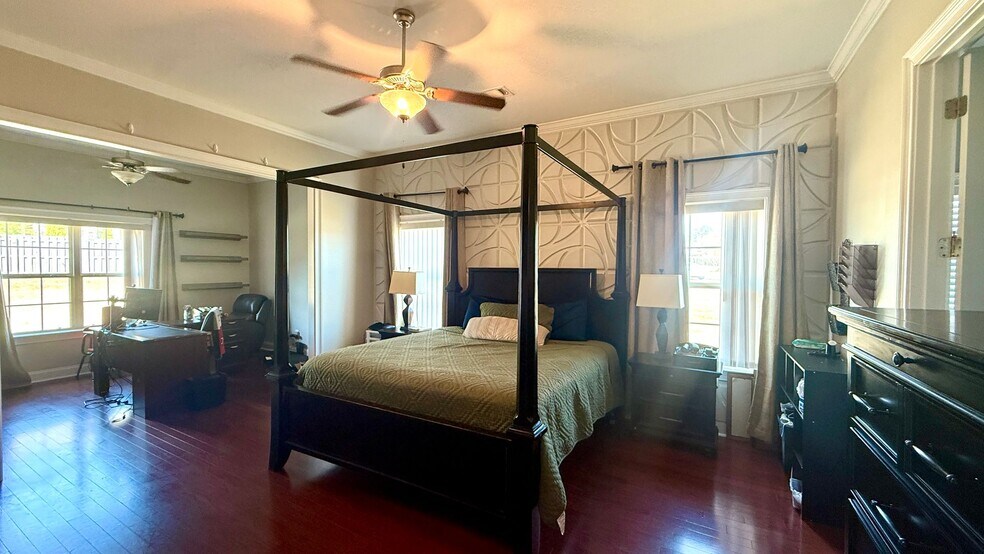 Building Photo - Beautiful 5 Bedroom Home in The Cotswolds