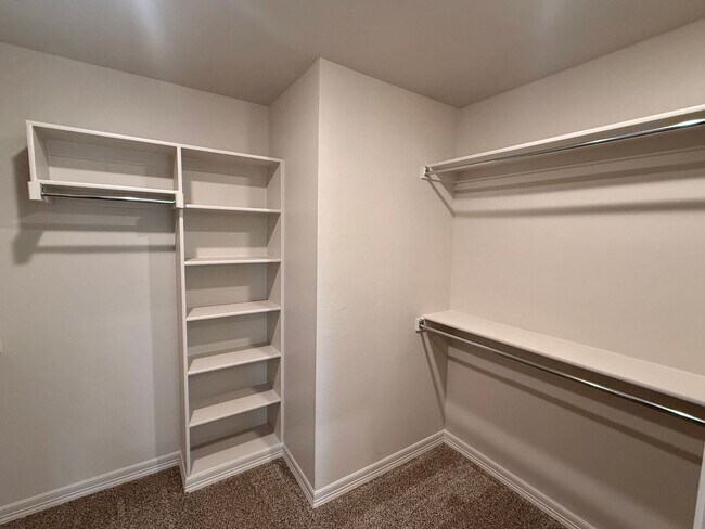 Building Photo - Brand New 3 Bed Home in Edmond with Designer Finishes