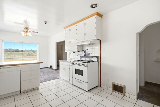 Building Photo - 1718 W 3300 S