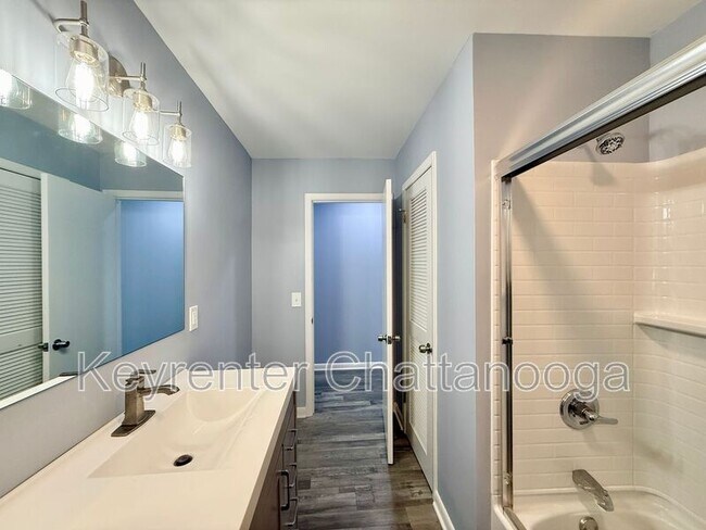 Building Photo - 33 Brumby Rd