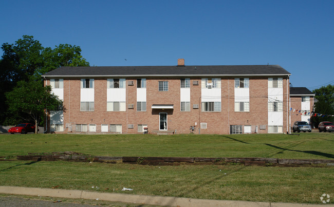 Building Photo - Capital Landings Apartments