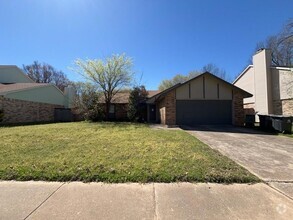 Building Photo - 6808 Greenspring Dr