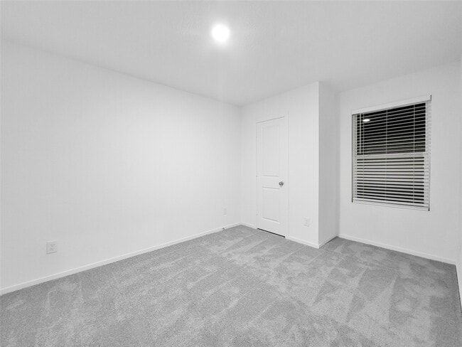 Building Photo - 31449 Moore Rd