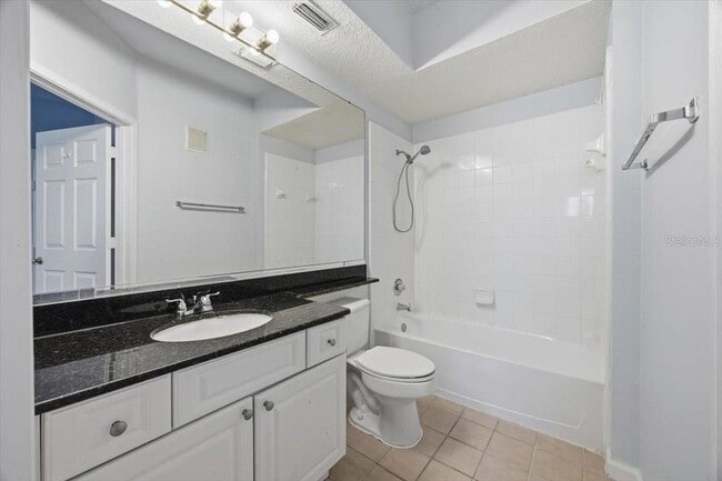 Building Photo - 14353 Fredricksburg Dr