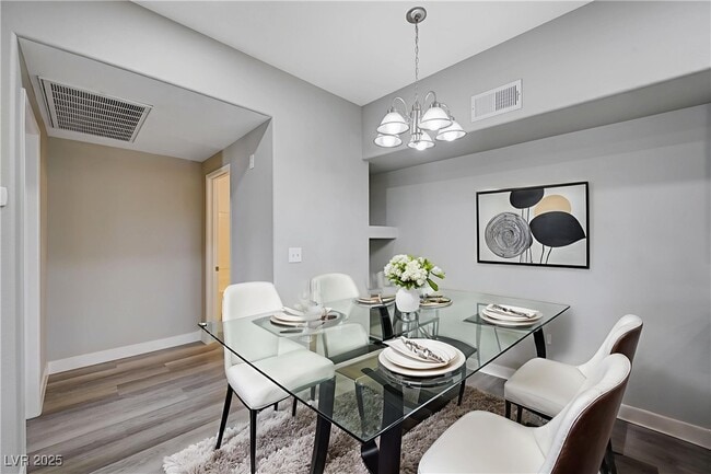 Building Photo - 2615 W Gary Ave