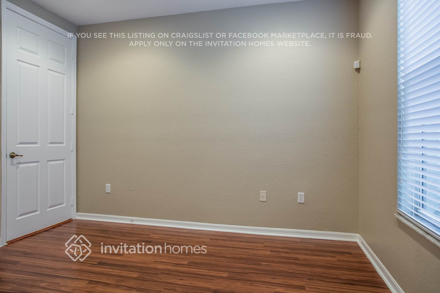 Building Photo - 1382 Vía De Pepi