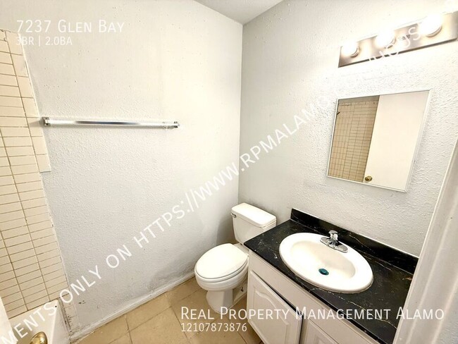 Building Photo - 7237 Glen Bay Dr