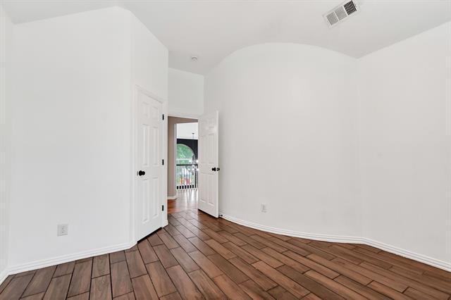 Building Photo - 8310 Sawgrass Ln