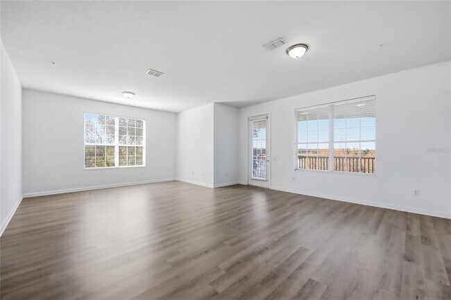 Building Photo - 3356 Robert Trent Jones Dr