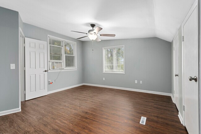 Building Photo - 5119 Woodson Rd