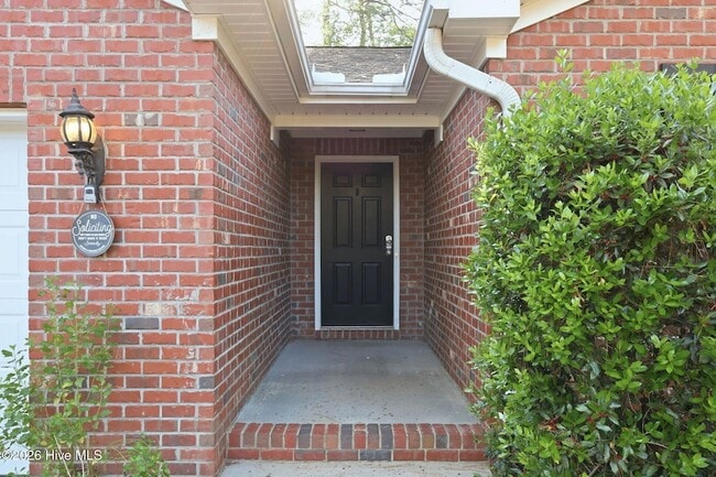Building Photo - 14 Juniper Ln