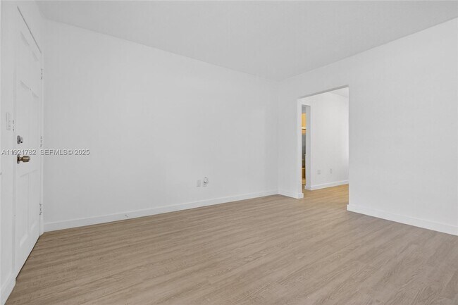 Building Photo - 1572 NW 2nd St