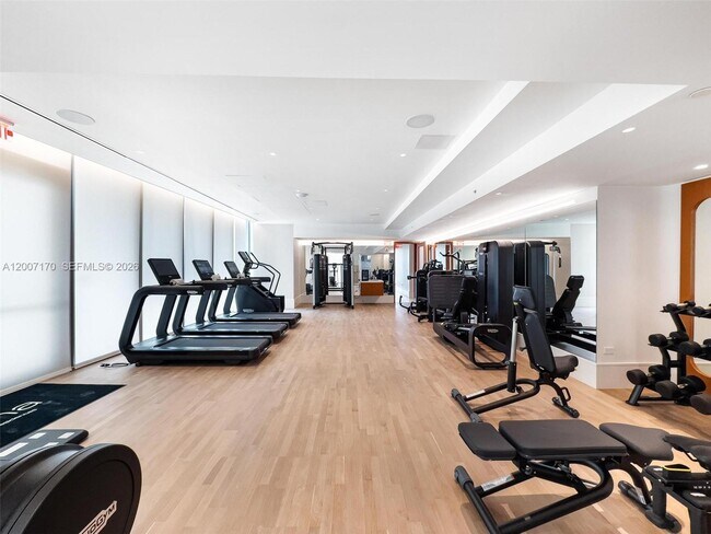 Building Photo - 175 SE 25th Rd