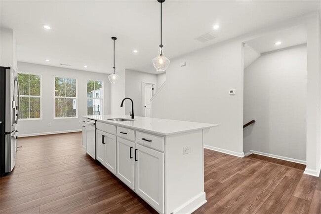 Building Photo - 741 Payton Ln