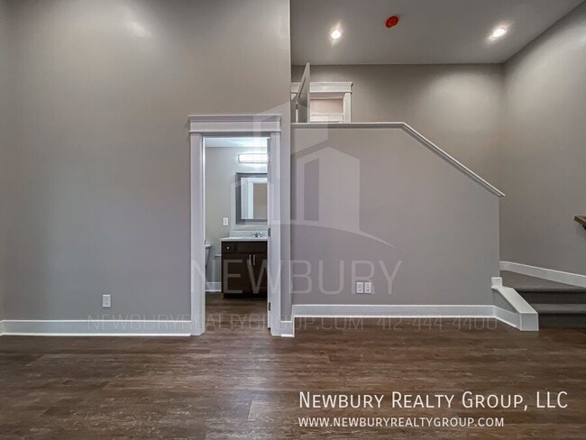 Building Photo - 1819 Chessland St