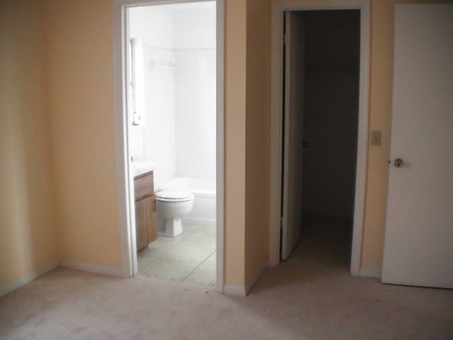 Building Photo - Beautiful 2x2 Downtown