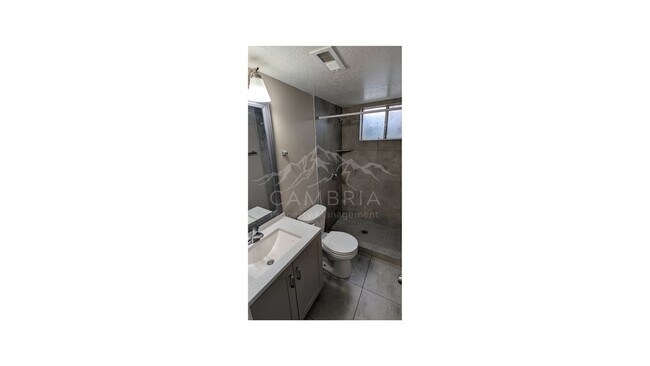 Building Photo - 4 BR House For Rent in Midvale