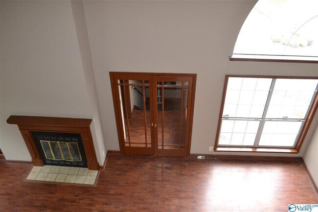 Building Photo - 1023 Stones Throw Dr NW