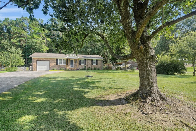 Building Photo - 529 W Grantham Rd