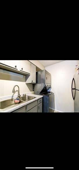 Building Photo - 7309 W Hampden Ave