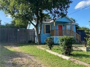 Building Photo - Cute and Cozy 2 Bedroom Ready for Move-in ...