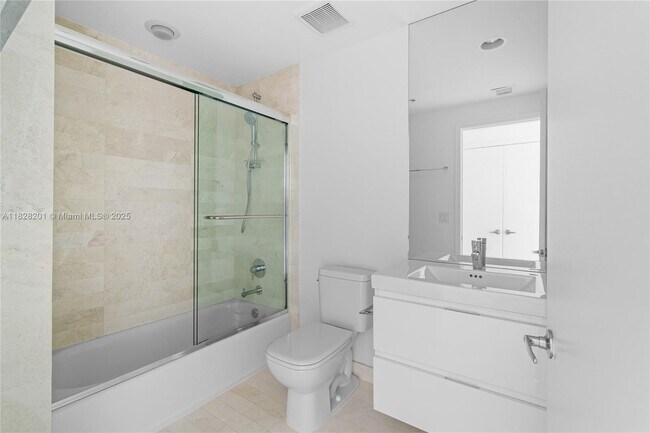 Building Photo - 17111 Biscayne Blvd