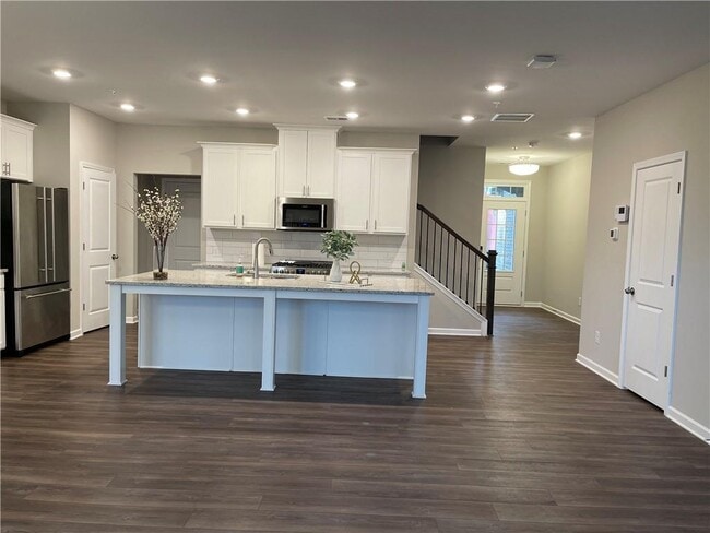 Building Photo - 500 Duval Dr