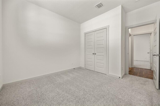 Building Photo - 115 Big Cypress Byu Rd