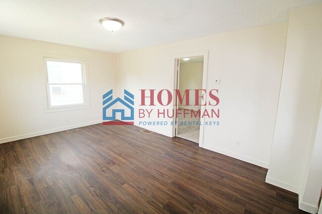 Building Photo - Westside | Two Bedroom House | Updated