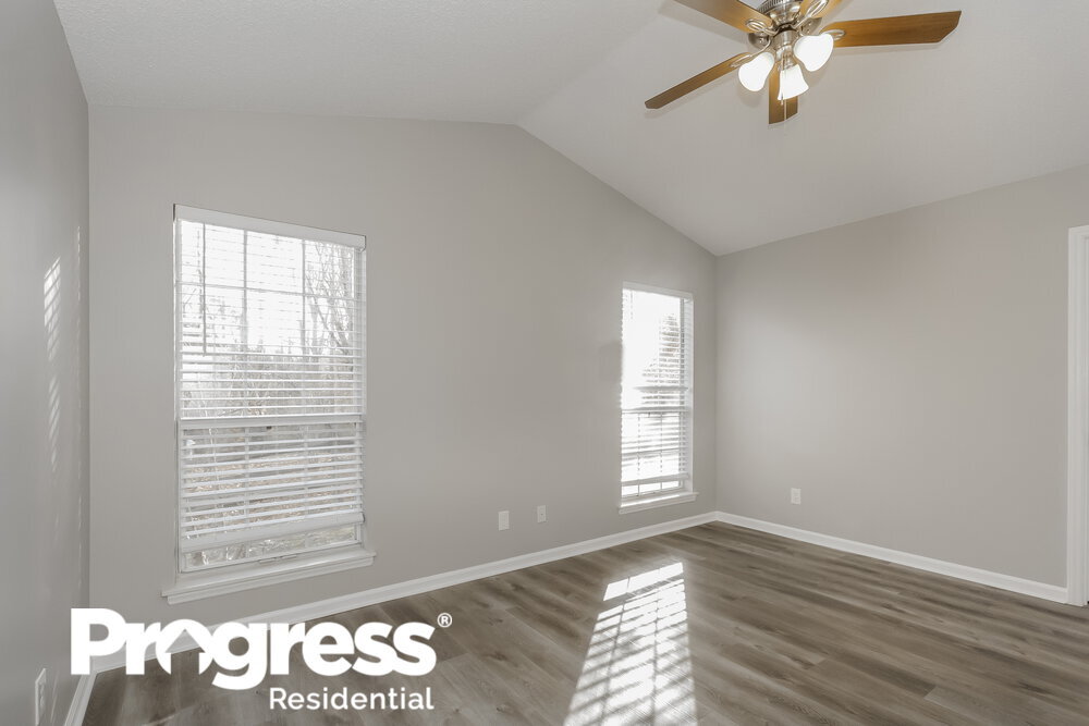 Building Photo - 2601 Clarencefield Dr