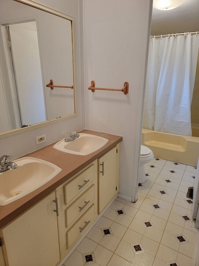 Building Photo - Adorable 3/2 in Homosassa!!
