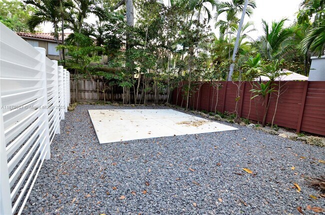 Building Photo - 3050 Virginia St