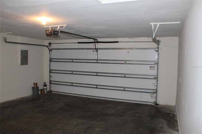 Building Photo - 15808 Spring Crest Cir