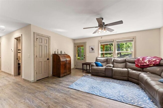 Building Photo - 309 Fowler Creek Dr